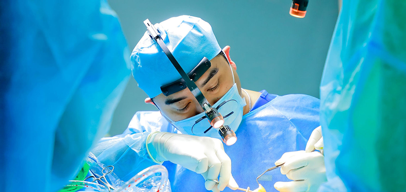 Nhấn mí bị viêm đầu chỉ - Thẩm mỹ Kyoto quận 10 bác sĩ Hiếu Liêm