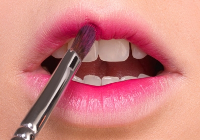 Cách làm môi trên mỏng lại